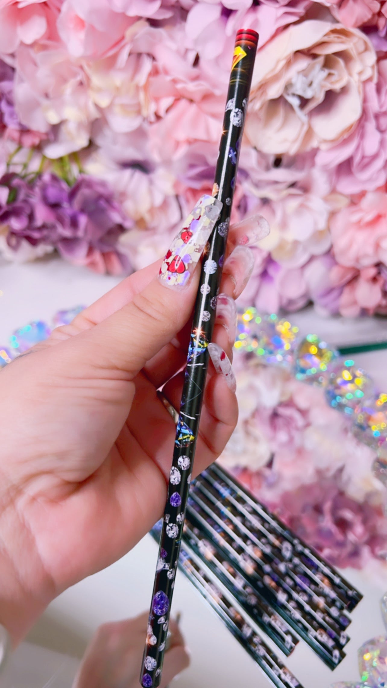 Crayon wax dotting pen