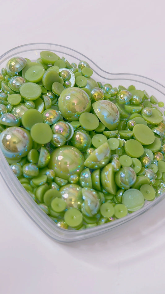Mix pearls grass green